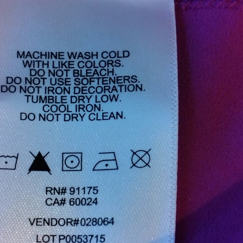 Fila Women's Vibrant Purple Hoodie Size S - Picture 6 of 6